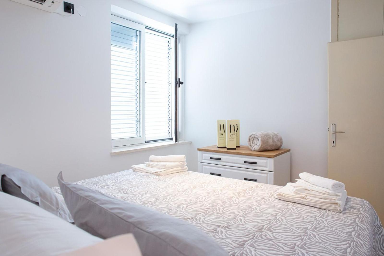 Three Bedroom Apartment With Old Town View - Orlanda'S Apartment Dubrovnik Exterior photo